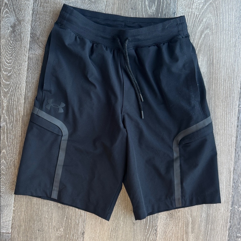 Under Armour Black Performance Shorts 0351